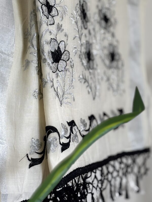 Mizhi - Kerala Set saree