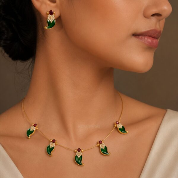 Palakka Invisible Chain + Earrings (Green)